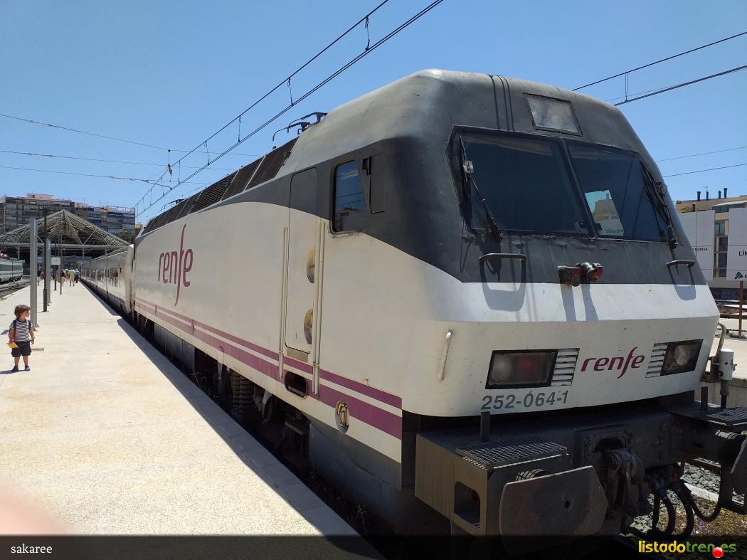 En alicante con el Altaria a Murcia