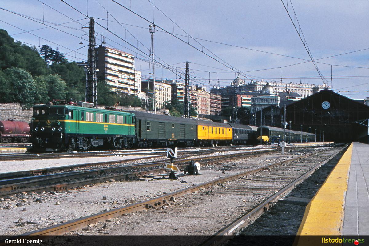 269 086 en Madrid PPio, octubre 1983