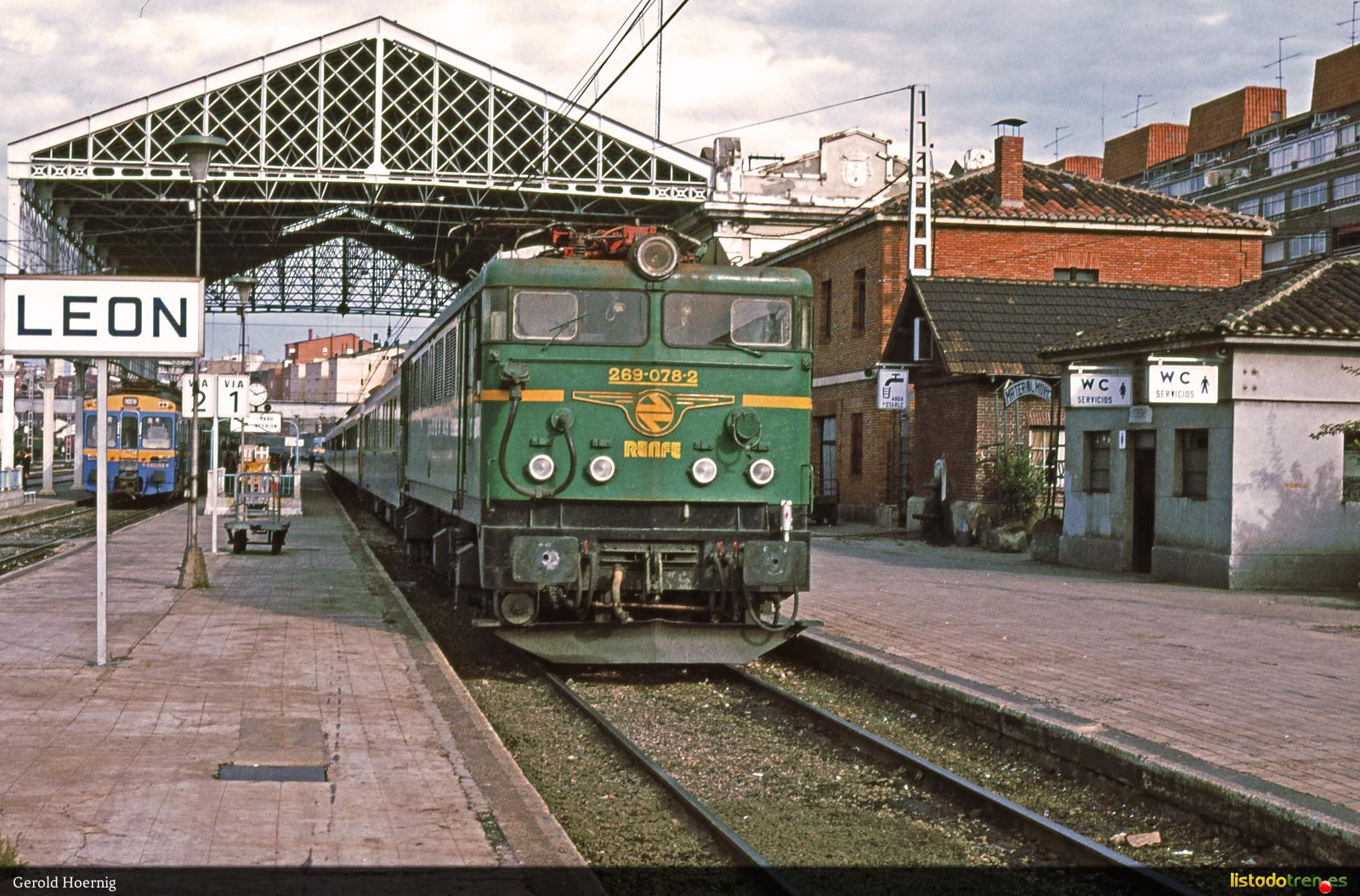 269 078 en Leon, octubre 1982