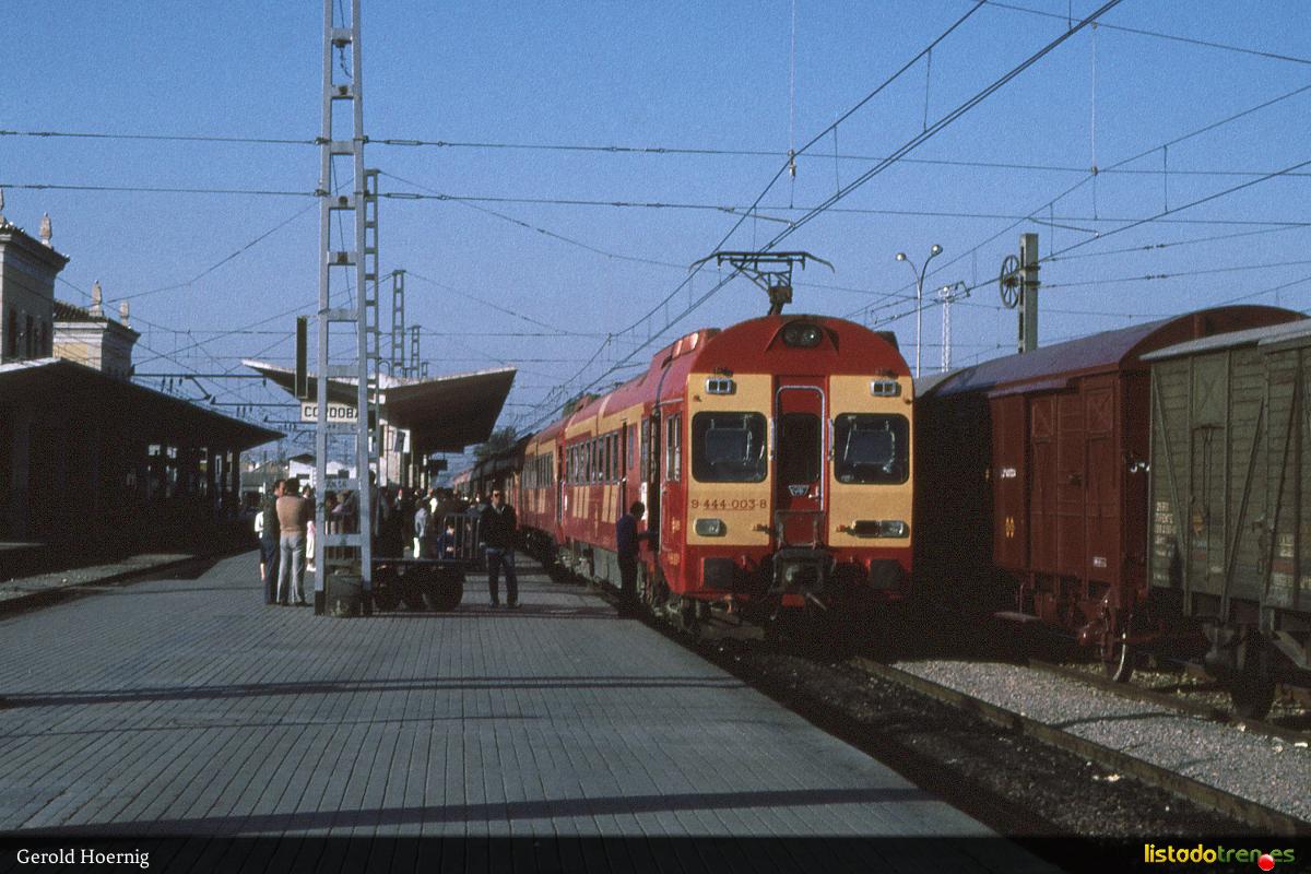 Unidad 444 003 en Cordoba, 1981-10