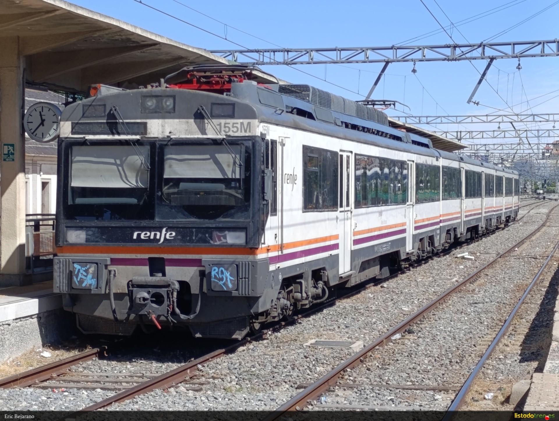 470-155 estacionada en Ávila