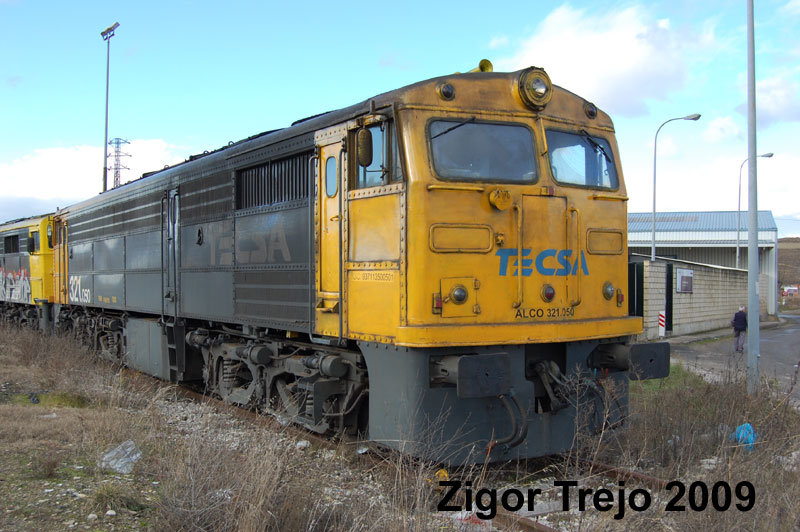 Locomotora 321-050-7 TECSA